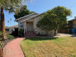 Building Photo - Updated, One of a Kind 2 Bed / 1 Bath Home...