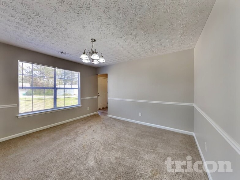 Building Photo - 2277 Kilgore Ln