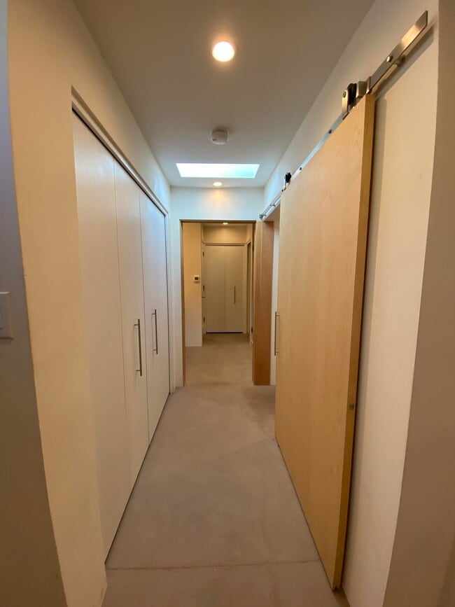 Building Photo - 4614 Idlewilde Ln SE