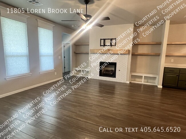 Building Photo - 11805 Loren Brook Ln