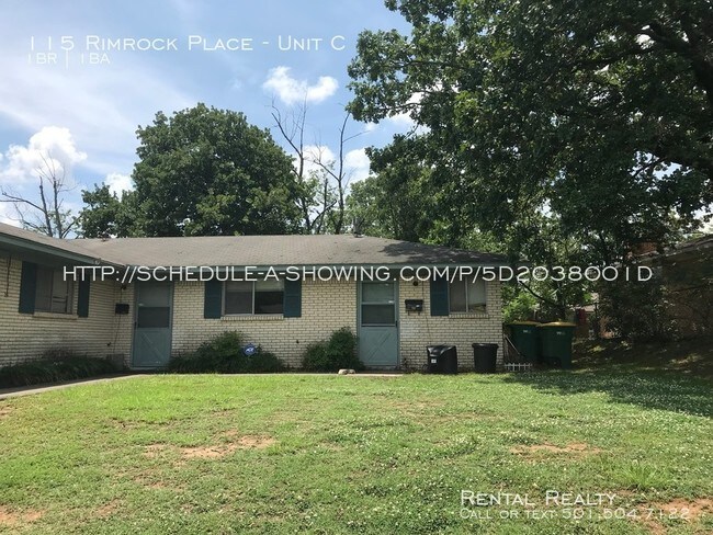 Primary Photo - **** Move In Special****