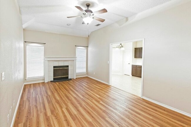 Building Photo - 10716 Trestles Rd