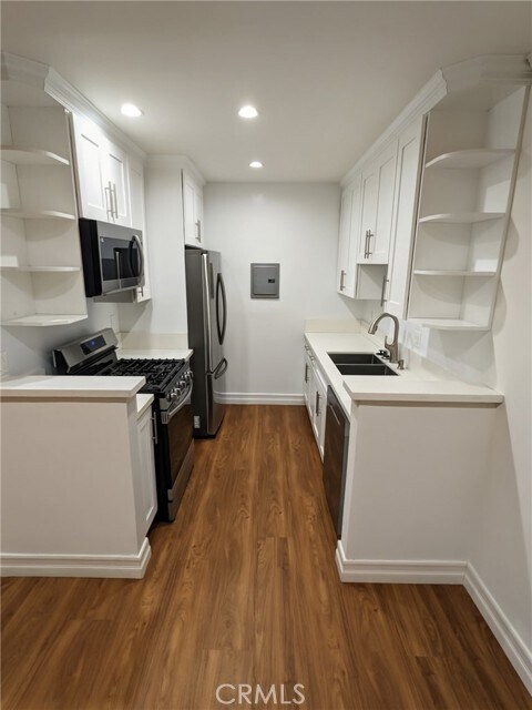 Building Photo - 1019 6th St