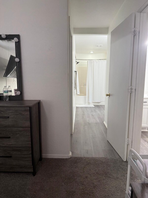 Building Photo - 5153 Burton Dr