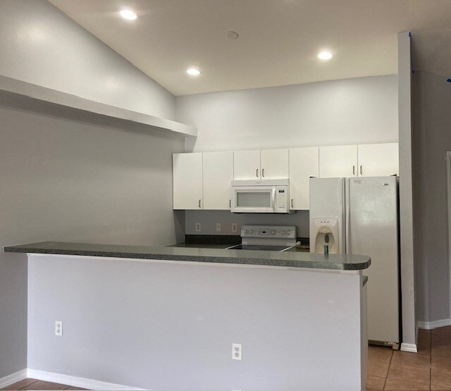 Building Photo - 1417 SE 1st St