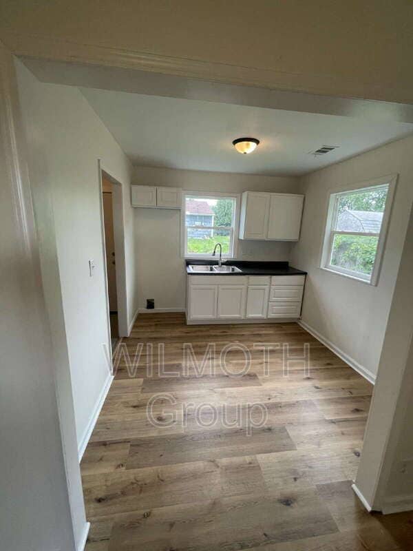 Building Photo - 6228 East 21st St