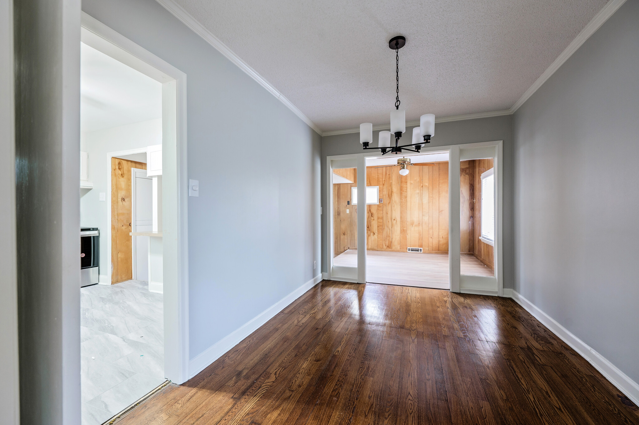 Dining Room - 379 Saint Nick Dr