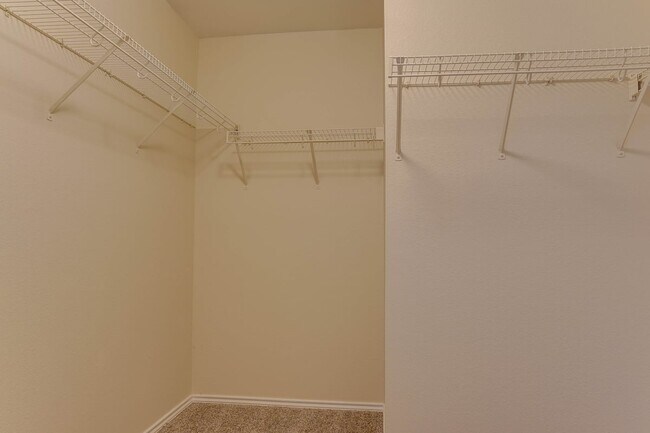 Building Photo - 9016 Garden Springs Dr