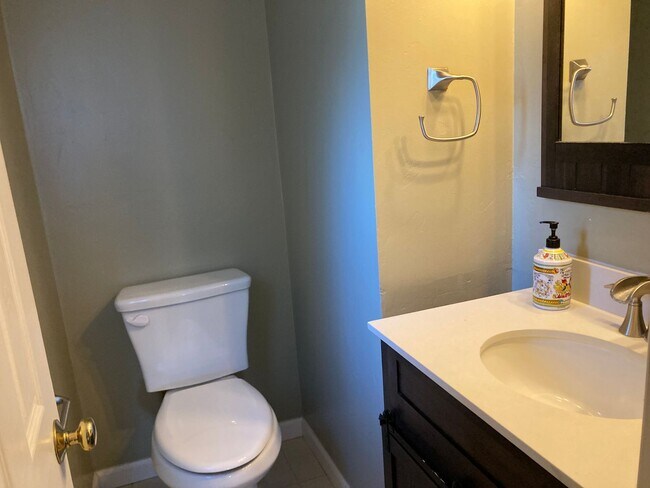 Building Photo - Magnificent Alpine Chalet with Breathe Tak...