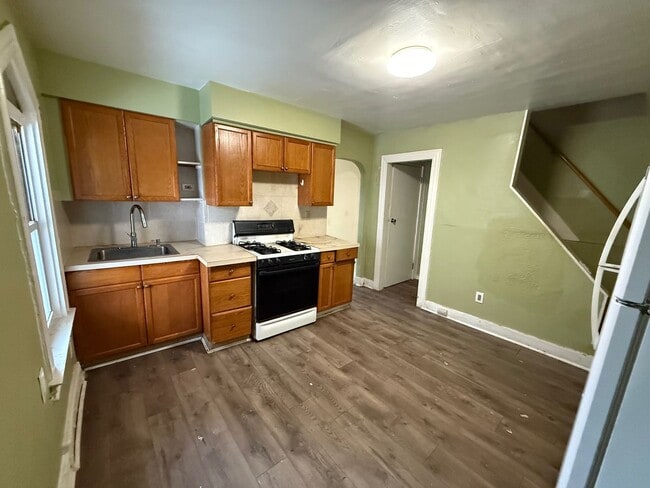 Building Photo - 2 bed/1 bath Single Family Home McKeesport, PA