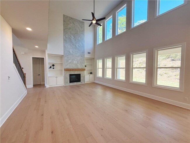 Building Photo - 2450 Colliers Ln