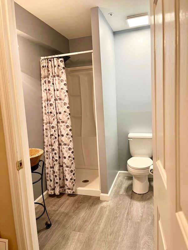 Building Photo - 595 Coach Hill Ct