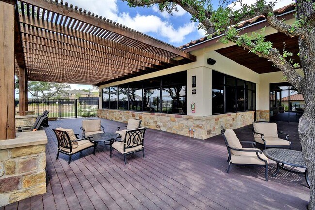 Building Photo - 4009 Benetton Way