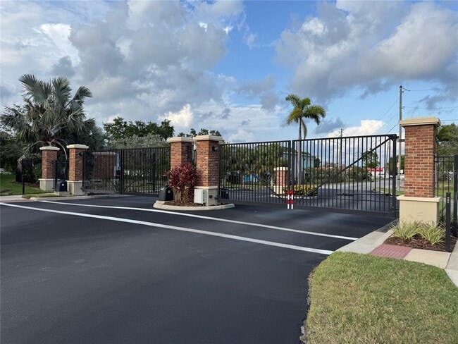 Building Photo - 5229 5th Way N