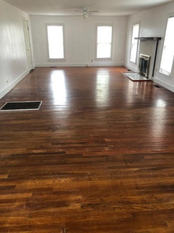 Building Photo - 832 Bois D Arc