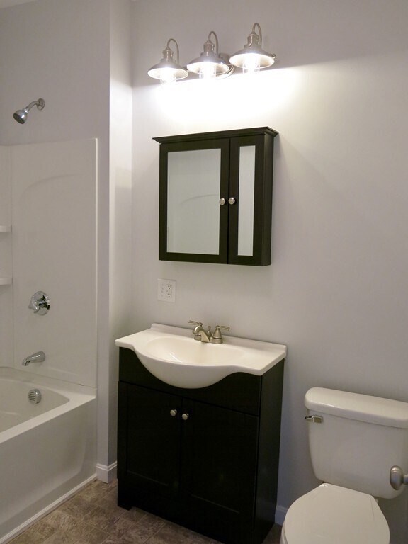 Building Photo - 218 Whitman Ave