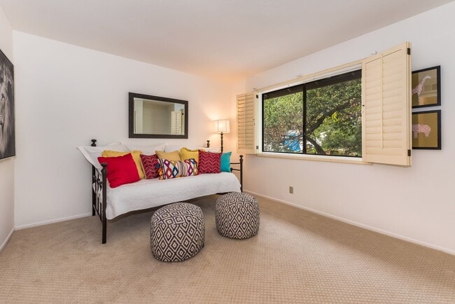 Building Photo - SPACIOUS SAN ROQUE HOME