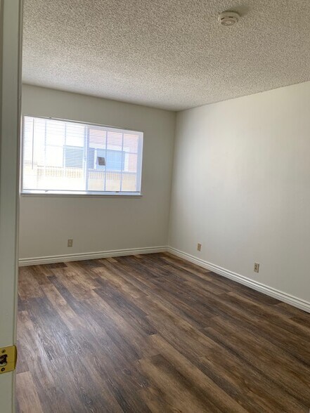 Second -Bed - 12952 Andy Dr