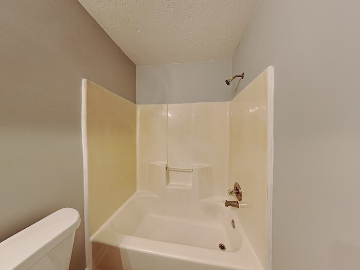 Building Photo - 942 Shadow Ridge Trail