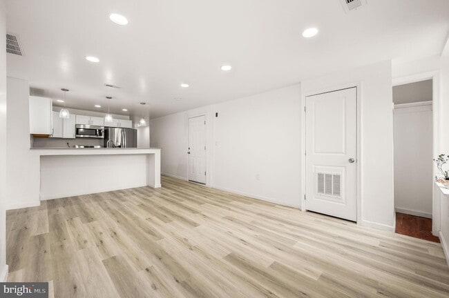 Building Photo - 1633 Germantown Ave