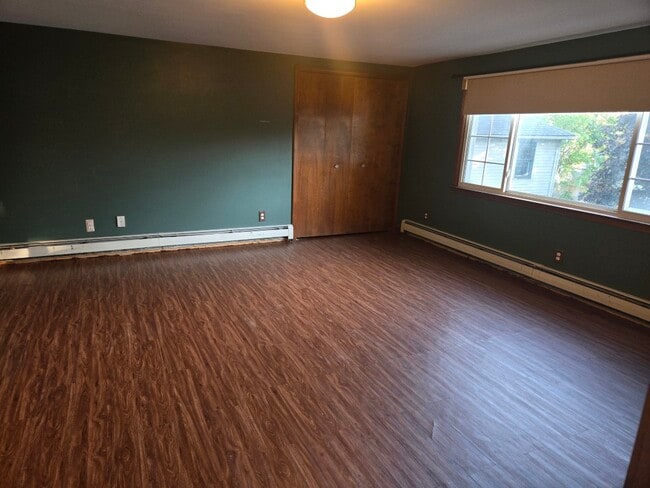Building Photo - 1125 S Long Lake Blvd