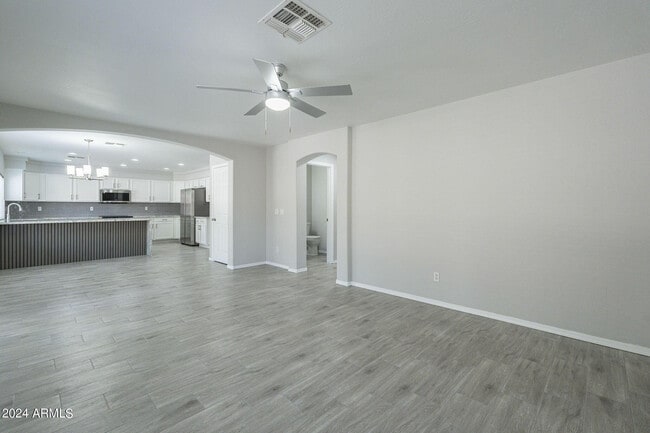 Building Photo - 6326 W El Cortez Pl