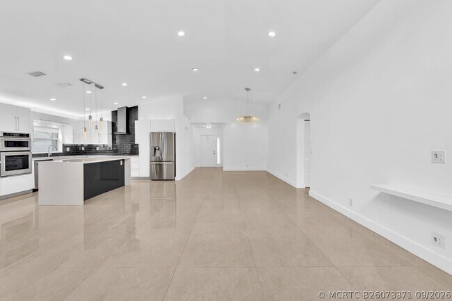 Building Photo - 3307 SW 49th St