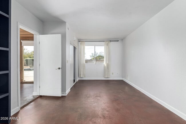 Building Photo - 4618 S Calle Los Cerros Dr