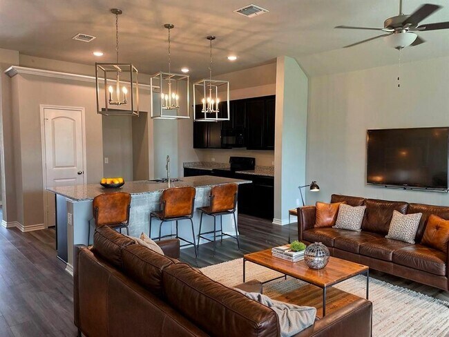 Building Photo - 7722 Merry Oaks Cv