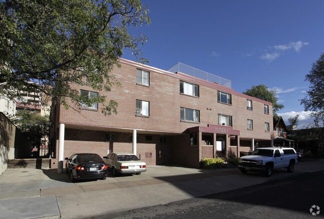 Building Photo - 70 Ogden St