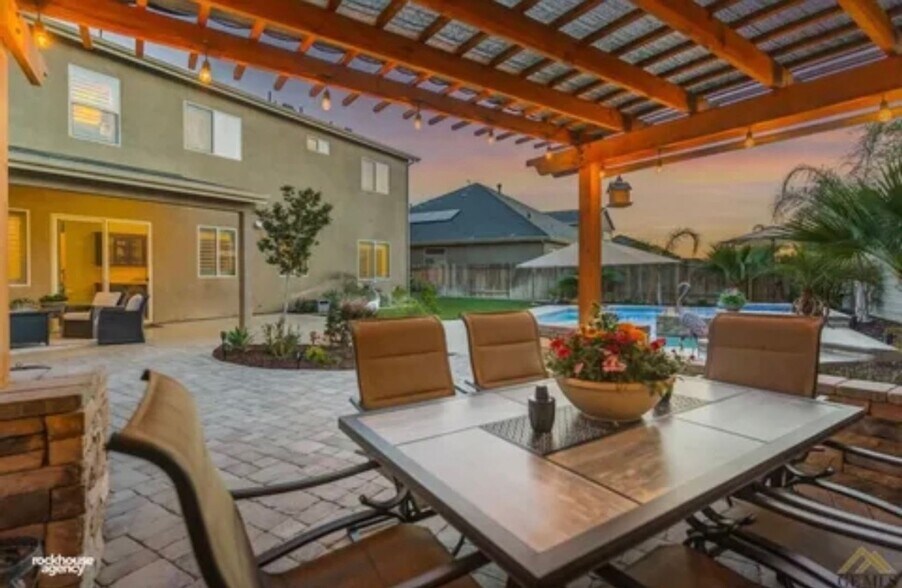 Building Photo - 14728 Plumeria Ct
