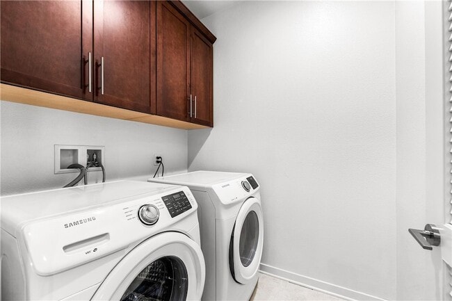 Building Photo - 706 Colorado Cir