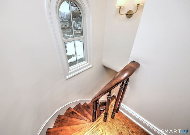 Building Photo - 75 Lafayette St