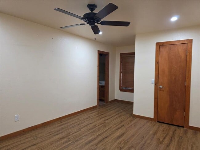 Building Photo - 9506 Schmidt Ln