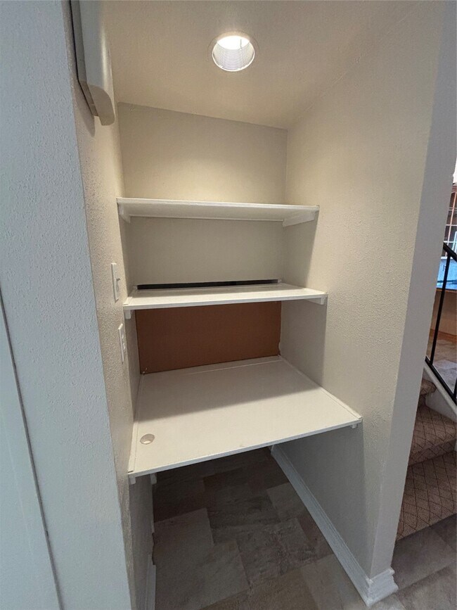 Building Photo - 14515 Wunderlich Dr