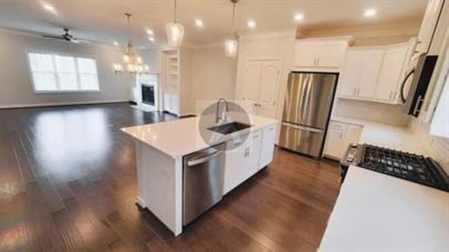 Building Photo - 2892 Boone Dr
