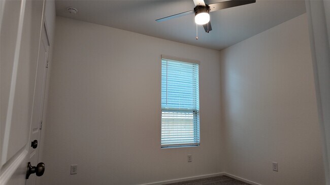 Building Photo - 15023 Rustic Moon Rd