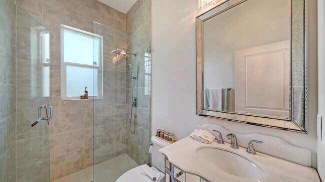 Building Photo - 1111 Mallorca Dr