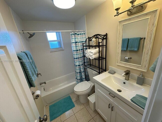 Building Photo - 2600 S Ocean Dr