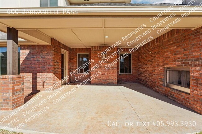 Building Photo - 600 Dardanelle Pass