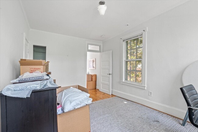 Building Photo - 1647 34th St NW