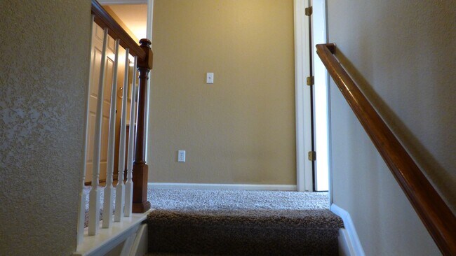 Building Photo - $0 DEPOSIT OPTION. CHARMING 3-BEDROOM HOME IN GREEN VALLEY RANCH WITH SPACIOUS LAYOUT & PRIME LOC...