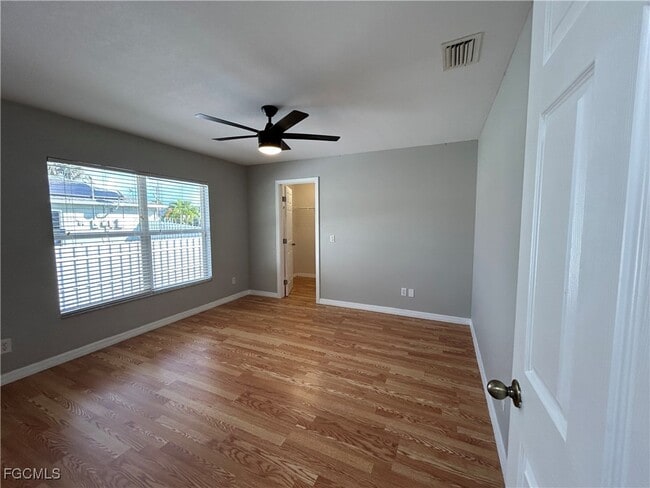 Building Photo - 1321 SW 25th St