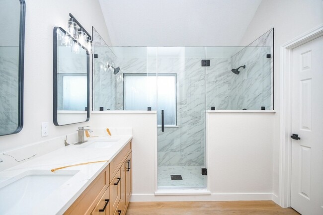 Building Photo - 20514 Mauve Orchid Way