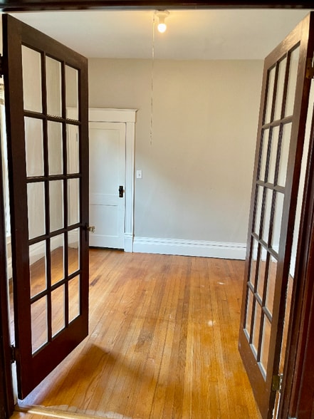 Building Photo - 1106 Liberty St