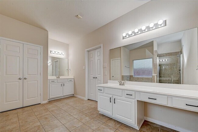 Building Photo - 21587 Tims Harbor Dr