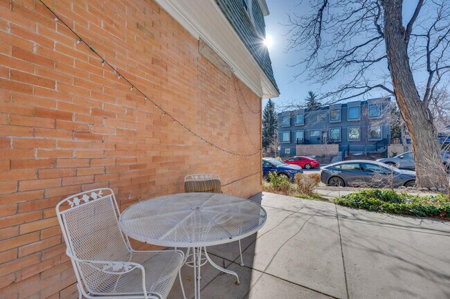 Building Photo - 2503 Broadway-SI ID1385608P