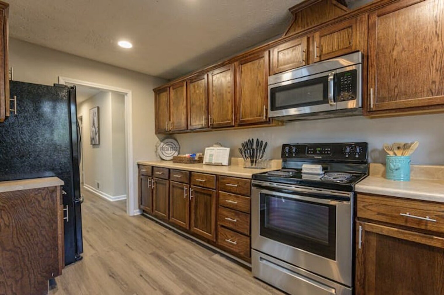 Building Photo - 196 Etowah Dr