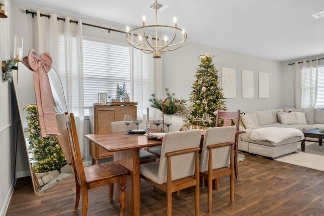 Building Photo - 301 Carolina Buckthorn Dr