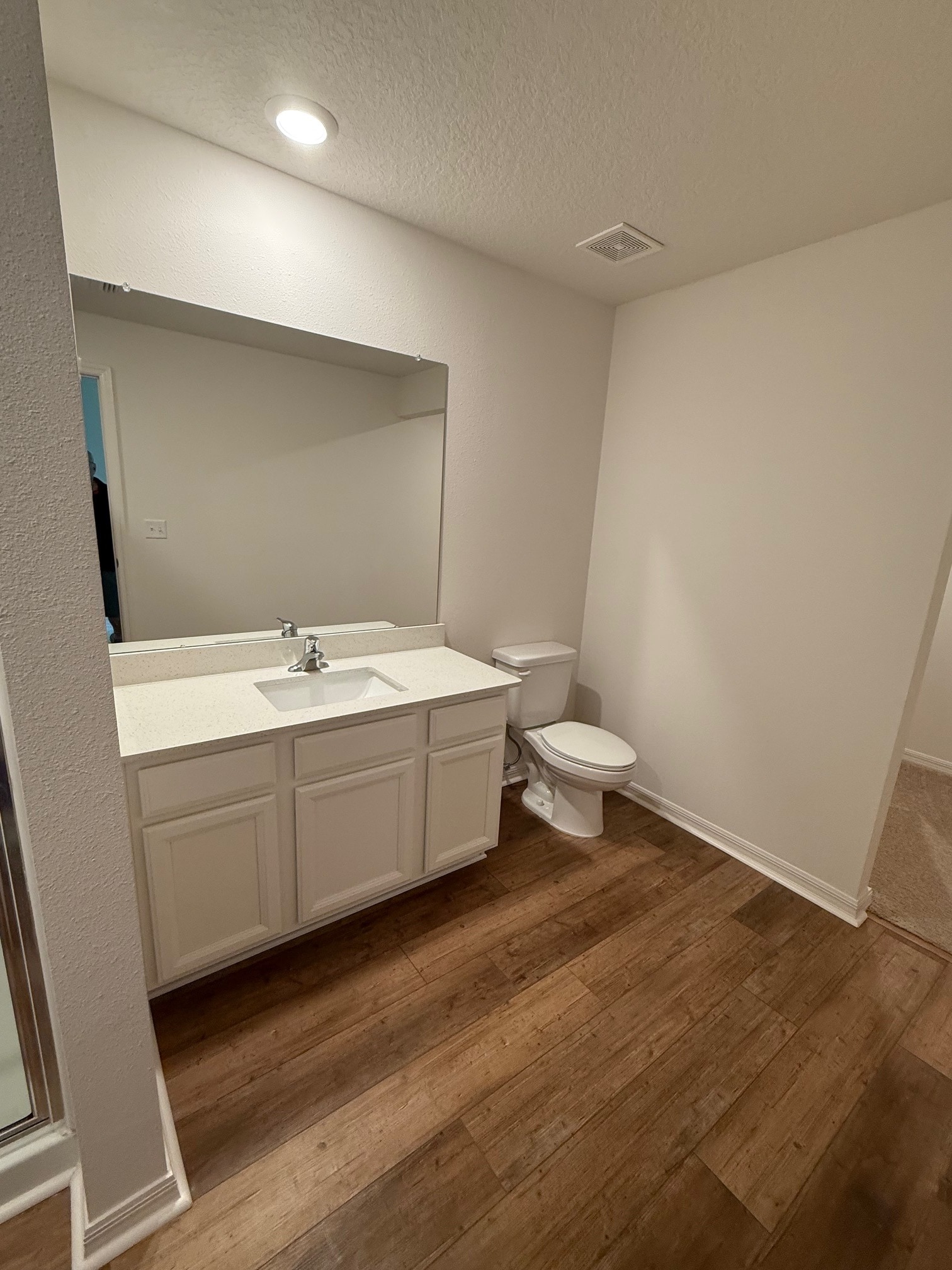 Building Photo - 15 Rivera Ln